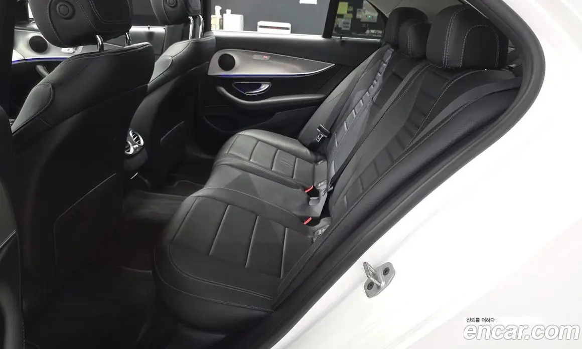 Mercedes-Benz E-Class 2018 2.0 автомат (гидро), фото 16