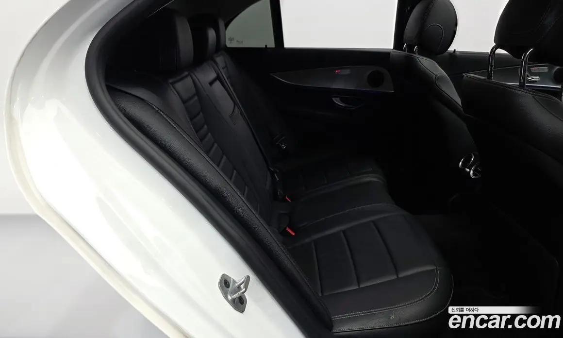 Mercedes-Benz E-Class 2018 2.0 автомат (гидро), фото 18