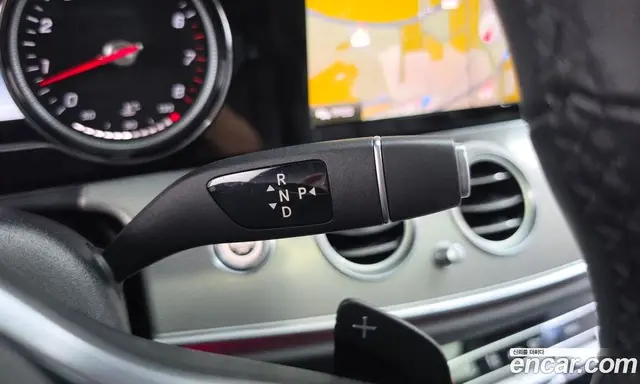 Mercedes-Benz E-Class 2018 2.0 автомат (гидро), миниатюра 12