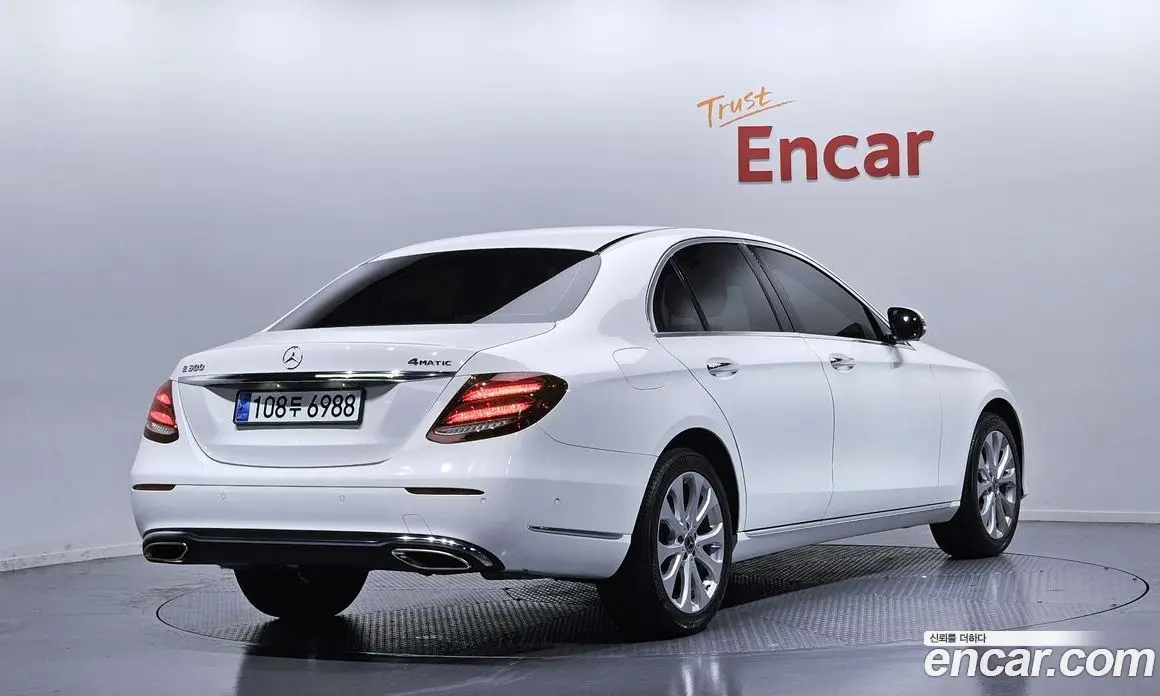 Mercedes-Benz E-Class 2018 2.0 автомат (гидро), фото 2 Mercedes-Benz E-Class 2018 2.0 автомат (гидро), фото 2