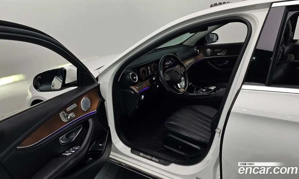 Mercedes-Benz E-Class 2018 2.0 автомат (гидро), фото 13 Mercedes-Benz E-Class 2018 2.0 автомат (гидро), фото 13