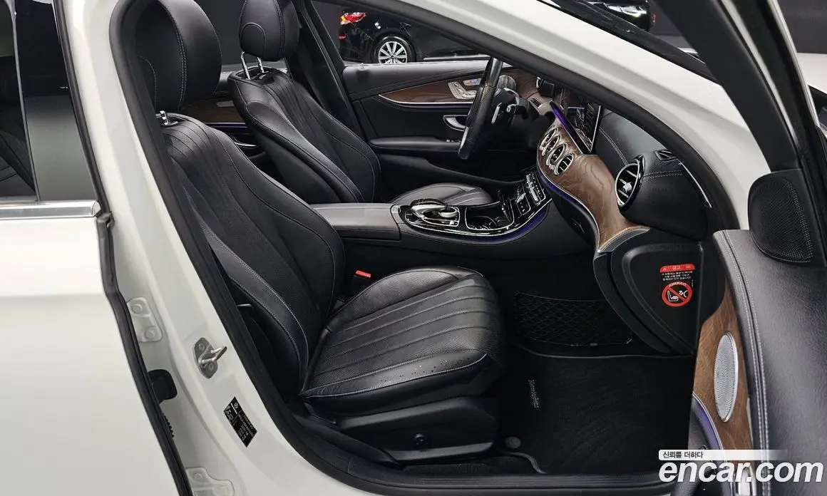 Mercedes-Benz E-Class 2018 2.0 автомат (гидро), фото 16 Mercedes-Benz E-Class 2018 2.0 автомат (гидро), фото 16