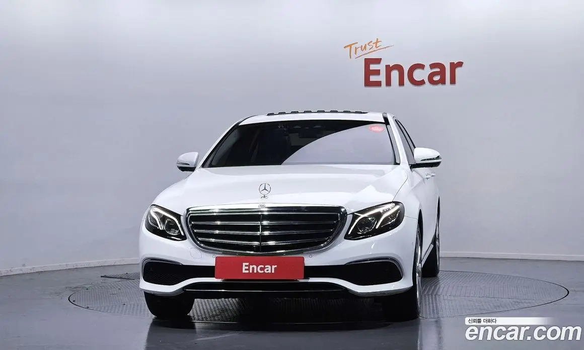 Mercedes-Benz E-Class 2018 2.0 автомат (гидро), фото 3 Mercedes-Benz E-Class 2018 2.0 автомат (гидро), фото 3