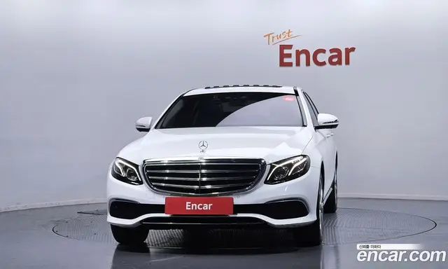 Mercedes-Benz E-Class 2018 2.0 автомат (гидро), миниатюра 3 Mercedes-Benz E-Class 2018 2.0 автомат (гидро), миниатюра 3