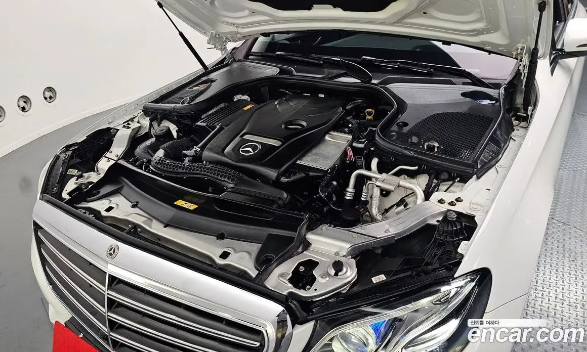 Mercedes-Benz E-Class 2018 2.0 автомат (гидро), фото 6 Mercedes-Benz E-Class 2018 2.0 автомат (гидро), фото 6