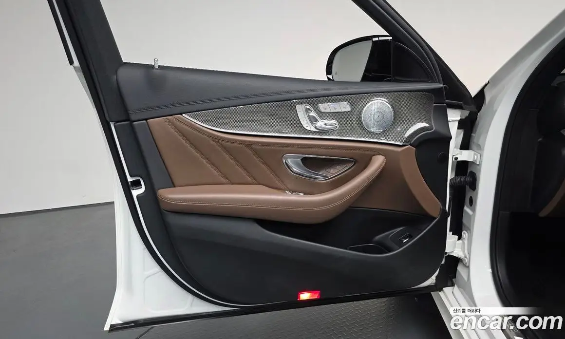 Mercedes-Benz E-Class 2019 3.0 автомат (гидро), фото 13 Mercedes-Benz E-Class 2019 3.0 автомат (гидро), фото 13