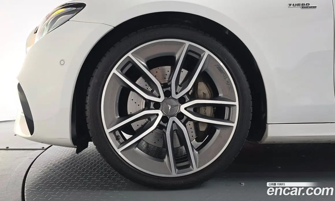 Mercedes-Benz E-Class 2019 3.0 автомат (гидро), фото 4 Mercedes-Benz E-Class 2019 3.0 автомат (гидро), фото 4