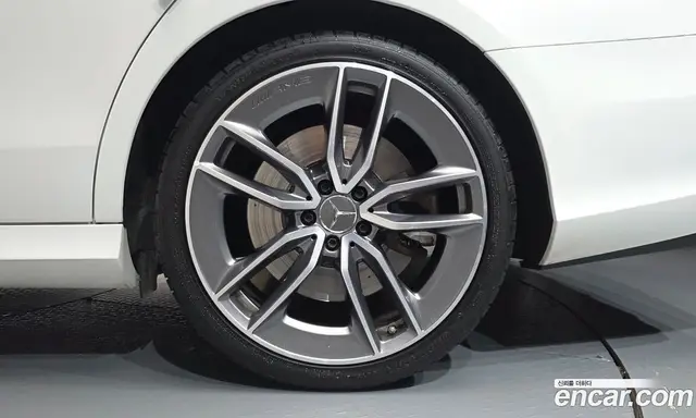 Mercedes-Benz E-Class 2019 3.0 автомат (гидро), миниатюра 6 Mercedes-Benz E-Class 2019 3.0 автомат (гидро), миниатюра 6