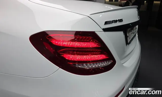 Mercedes-Benz E-Class 2019 3.0 автомат (гидро), миниатюра 8 Mercedes-Benz E-Class 2019 3.0 автомат (гидро), миниатюра 8