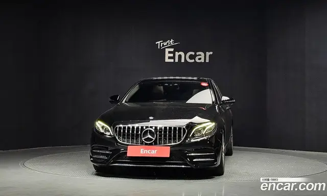 Mercedes-Benz E-Class 2019 2.0 автомат (гидро), миниатюра 3