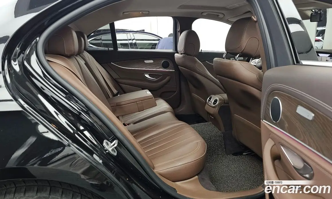 Mercedes-Benz E-Class 2020 1.9 автомат (гидро), фото 18
