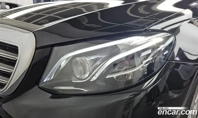 Mercedes-Benz E-Class 2020 1.9 автомат (гидро), миниатюра 8