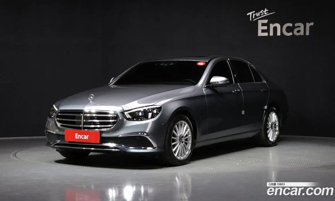Mercedes-Benz E-Class 2021 2.0 автомат (гидро), фото 1 Mercedes-Benz E-Class 2021 2.0 автомат (гидро), фото 1