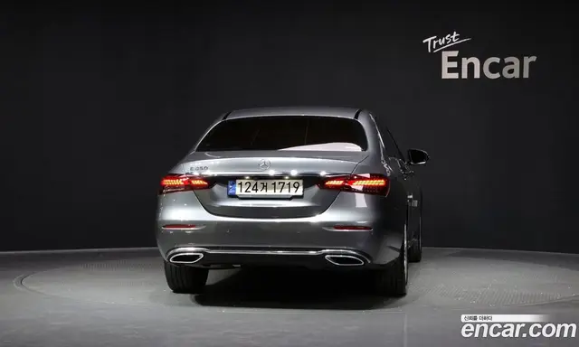 Mercedes-Benz E-Class 2021 2.0 автомат (гидро), миниатюра 4 Mercedes-Benz E-Class 2021 2.0 автомат (гидро), миниатюра 4