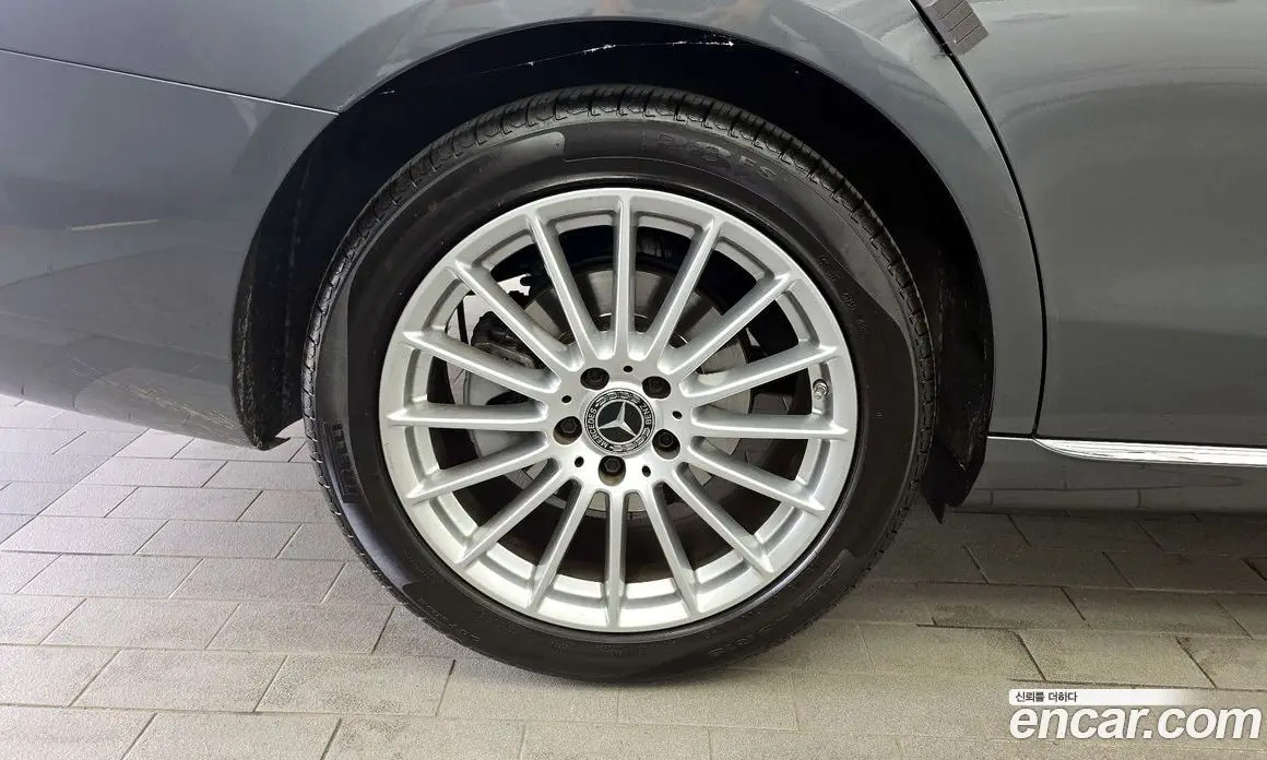 Mercedes-Benz E-Class 2021 2.0 автомат (гидро), фото 5 Mercedes-Benz E-Class 2021 2.0 автомат (гидро), фото 5