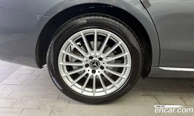 Mercedes-Benz E-Class 2021 2.0 автомат (гидро), миниатюра 5 Mercedes-Benz E-Class 2021 2.0 автомат (гидро), миниатюра 5