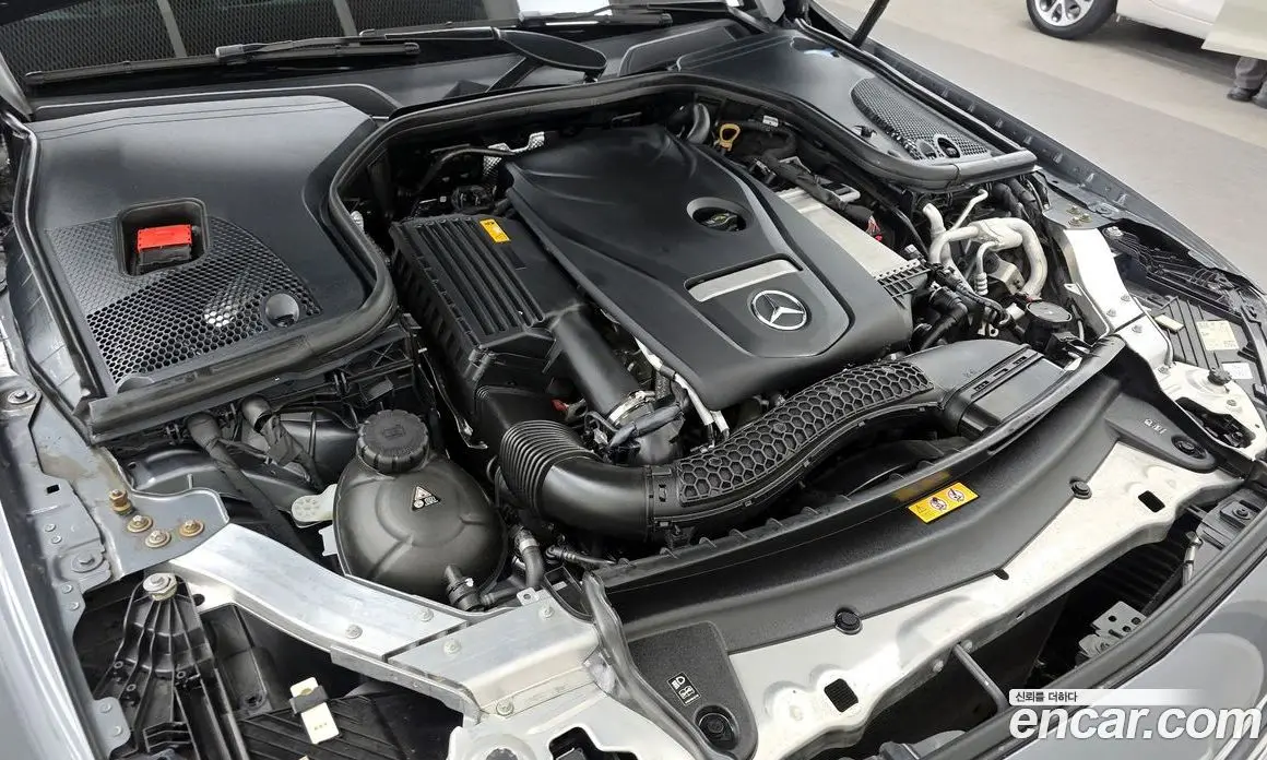 Mercedes-Benz E-Class 2021 2.0 автомат (гидро), фото 6 Mercedes-Benz E-Class 2021 2.0 автомат (гидро), фото 6