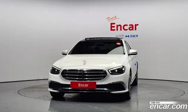 Mercedes-Benz E-Class 2021 3.0 автомат (гидро), миниатюра 3