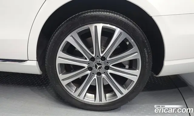 Mercedes-Benz E-Class 2021 3.0 автомат (гидро), миниатюра 7