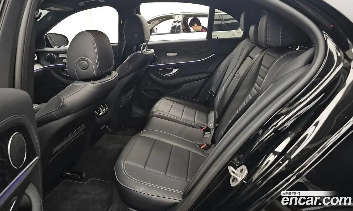 Mercedes-Benz E-Class 2023 2.0 автомат (гидро), фото 16
