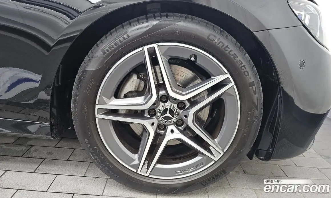 Mercedes-Benz E-Class 2023 2.0 автомат (гидро), фото 7
