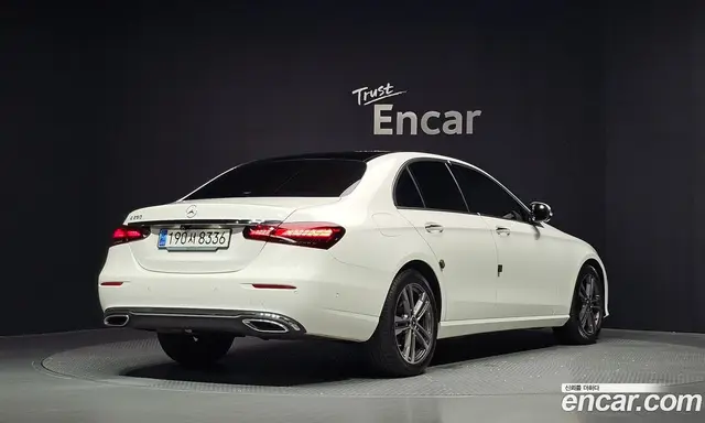 Mercedes-Benz E-Class 2023 2.0 автомат (гидро), миниатюра 2 Mercedes-Benz E-Class 2023 2.0 автомат (гидро), миниатюра 2