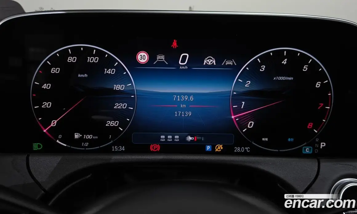 Mercedes-Benz E-Class 2024 2.0 автомат (гидро), фото 11