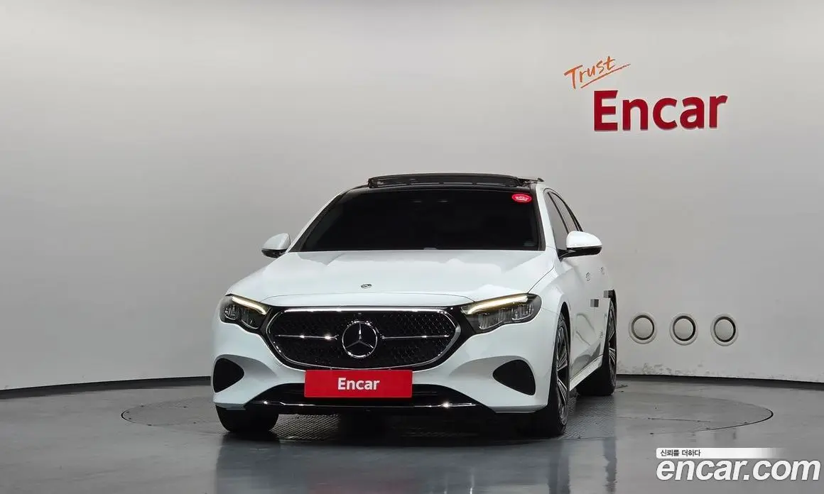 Mercedes-Benz E-Class 2024 2.0 автомат (гидро), фото 3