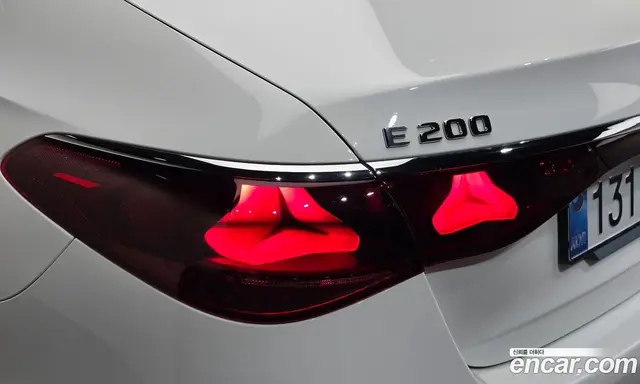Mercedes-Benz E-Class 2024 2.0 автомат (гидро), миниатюра 9