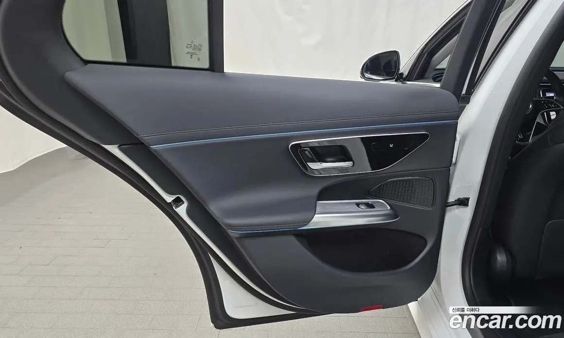 Mercedes-Benz E-Class 2024 2.0 автомат (гидро), фото 15