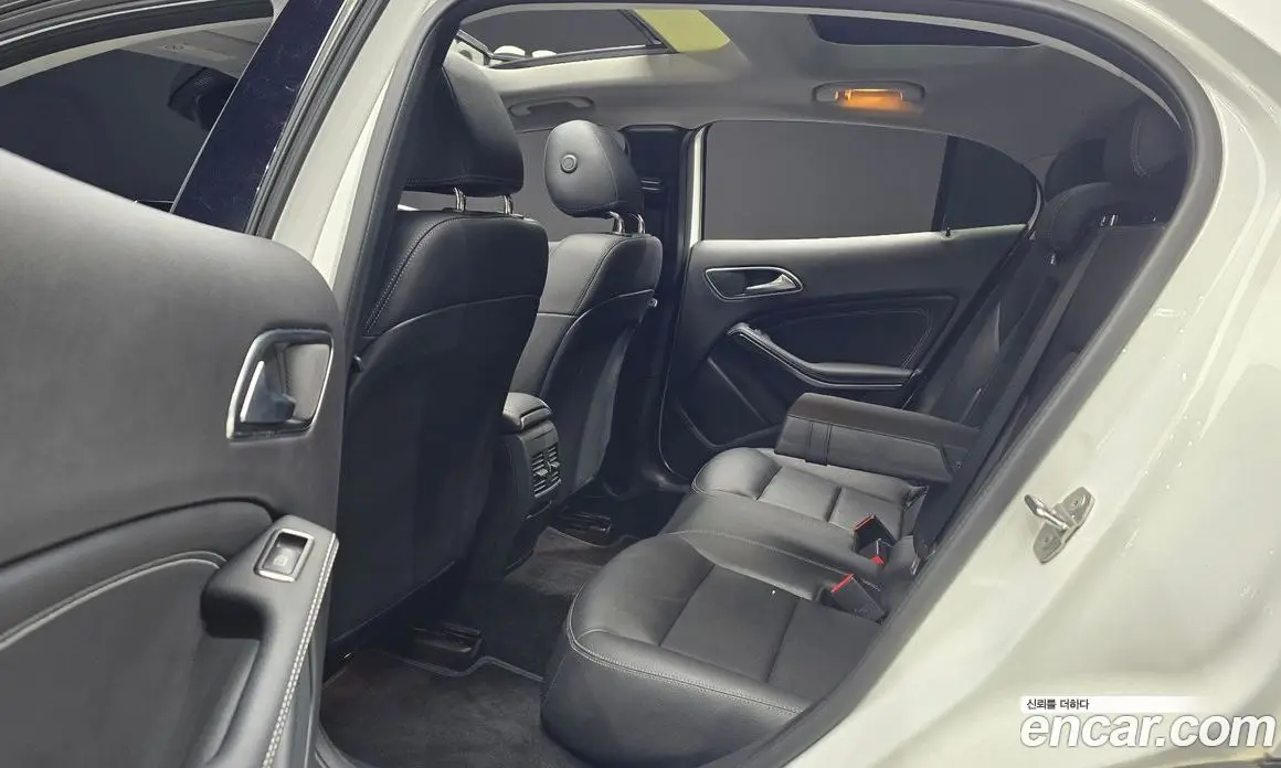 Mercedes-Benz GLA-Class 2019 2.0 автомат (гидро), фото 18