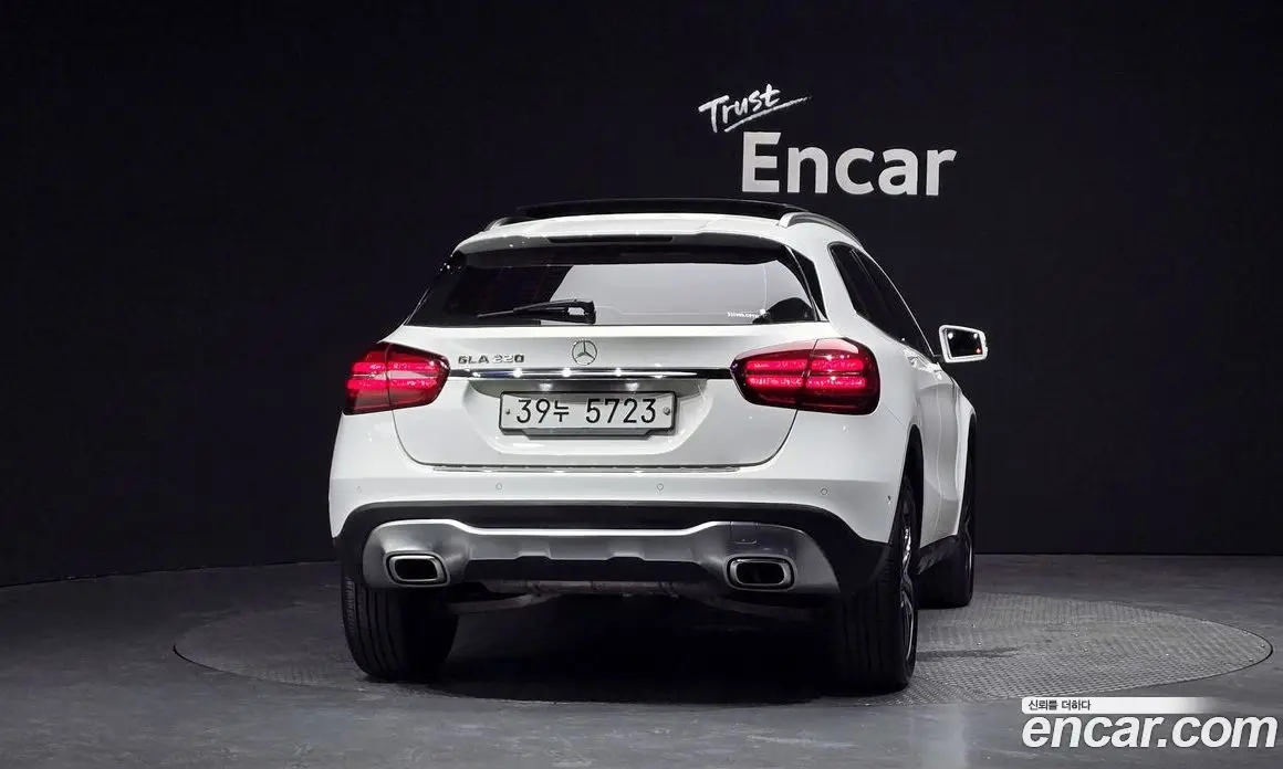 Mercedes-Benz GLA-Class 2019 2.0 автомат (гидро), фото 4