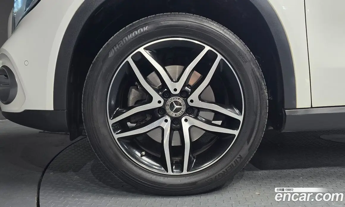 Mercedes-Benz GLA-Class 2019 2.0 автомат (гидро), фото 5