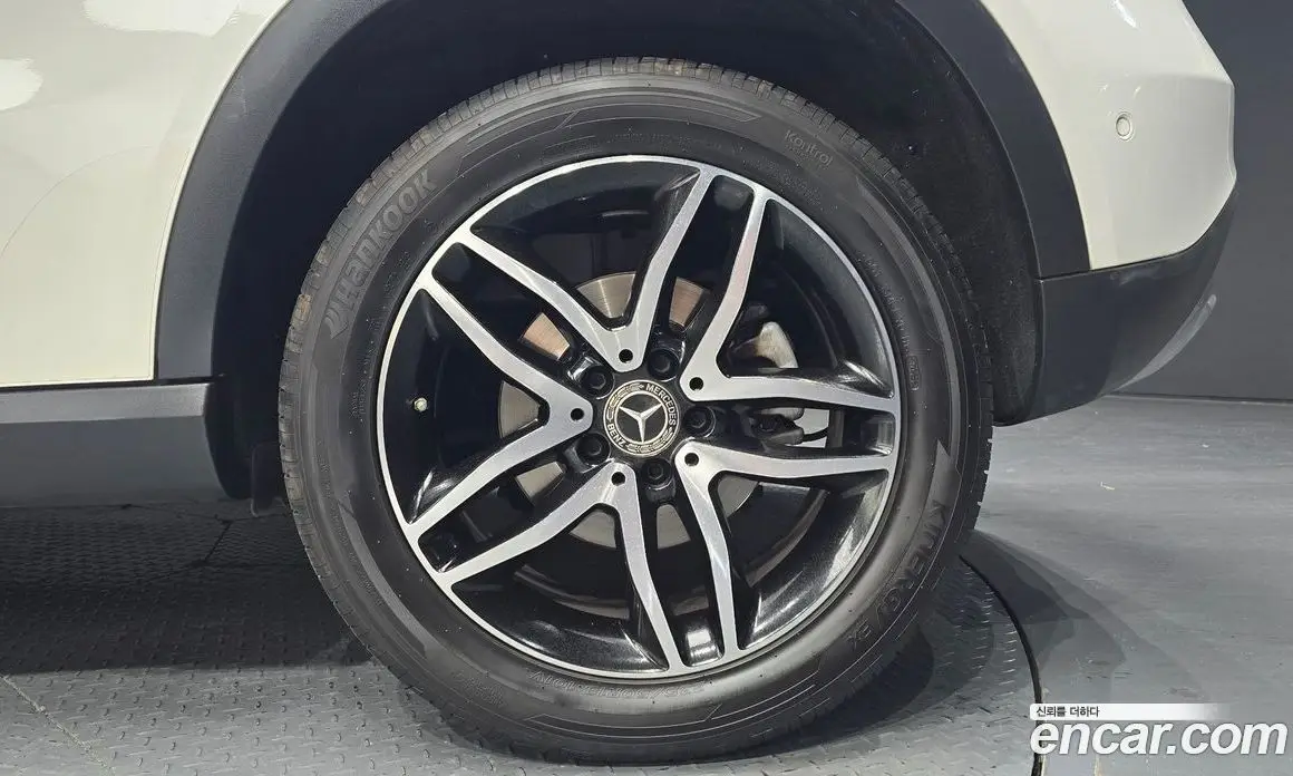 Mercedes-Benz GLA-Class 2019 2.0 автомат (гидро), фото 7