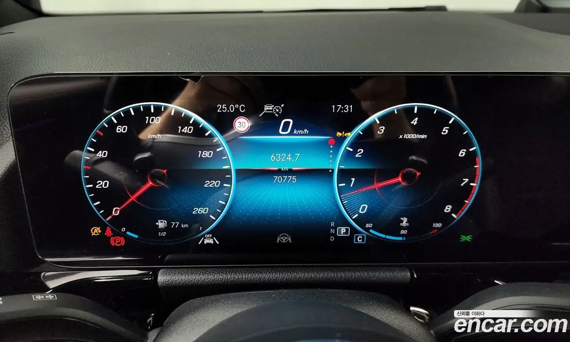 Mercedes-Benz GLA-Class 2022 2.0 автомат (гидро), фото 11