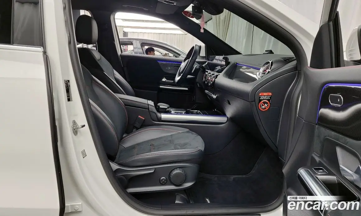 Mercedes-Benz GLA-Class 2022 2.0 автомат (гидро), фото 17