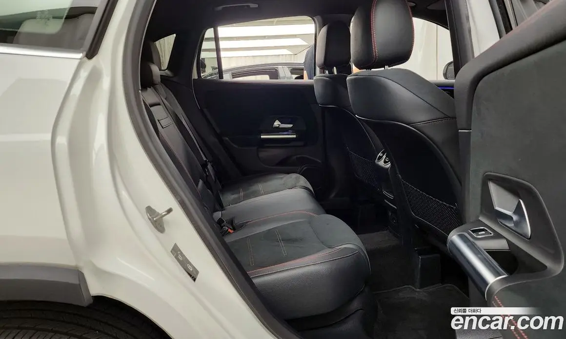 Mercedes-Benz GLA-Class 2022 2.0 автомат (гидро), фото 18