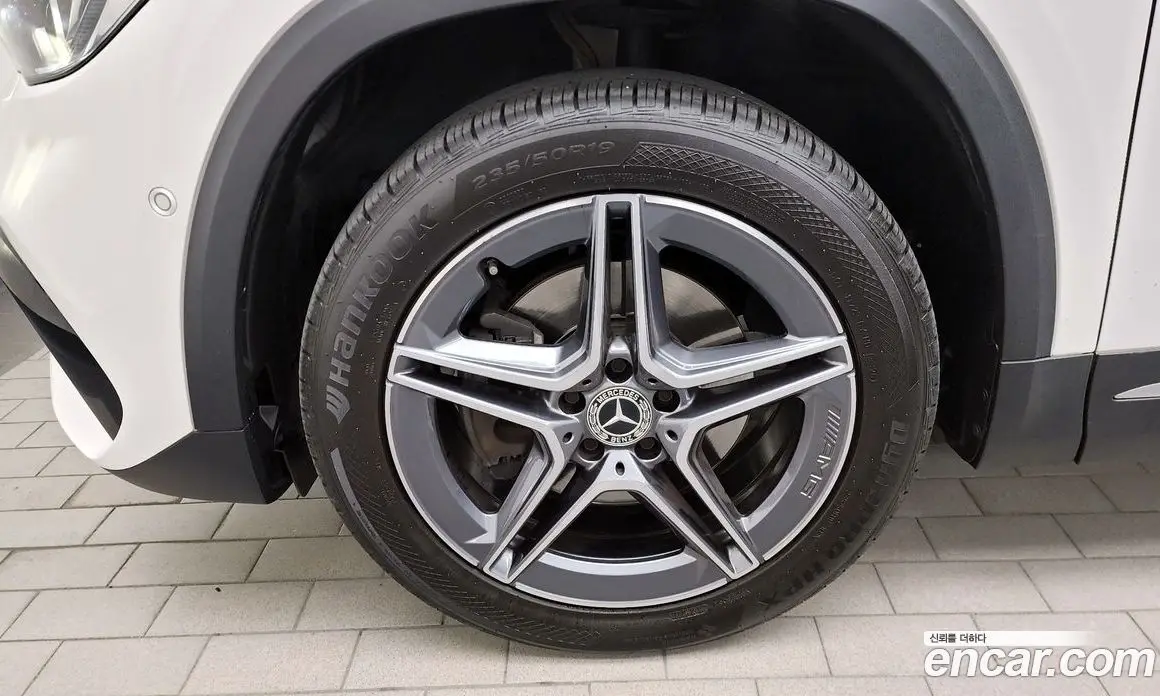 Mercedes-Benz GLA-Class 2022 2.0 автомат (гидро), фото 5