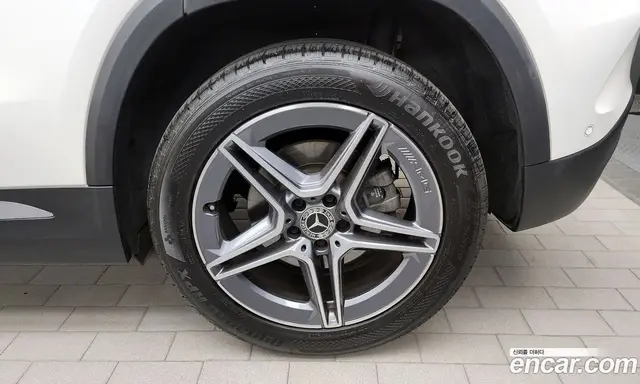 Mercedes-Benz GLA-Class 2022 2.0 автомат (гидро), миниатюра 7