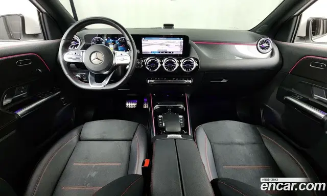 Mercedes-Benz GLA-Class 2022 2.0 автомат (гидро), миниатюра 10