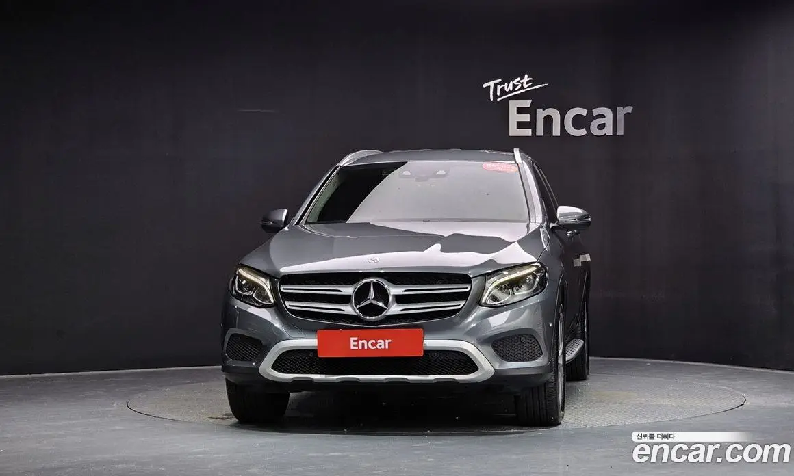 Mercedes-Benz GLC-Class 2018 2.0 автомат (гидро), фото 2 Mercedes-Benz GLC-Class 2018 2.0 автомат (гидро), фото 2