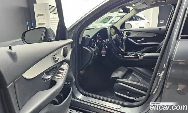Mercedes-Benz GLC-Class 2018 2.0 автомат (гидро), миниатюра 12