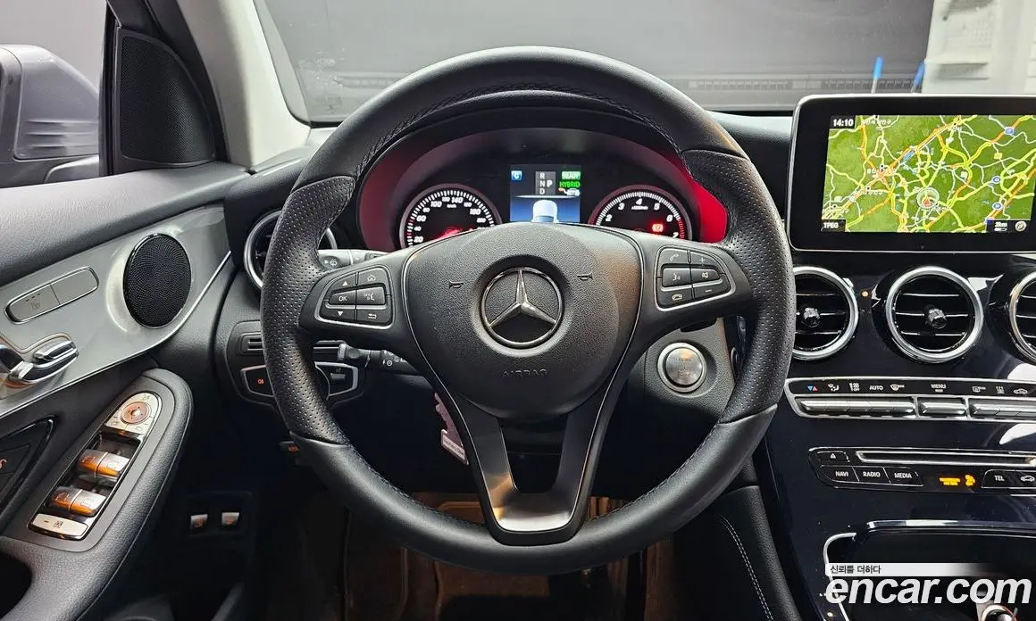 Mercedes-Benz GLC-Class 2018 2.0 автомат (гидро), фото 18 Mercedes-Benz GLC-Class 2018 2.0 автомат (гидро), фото 18
