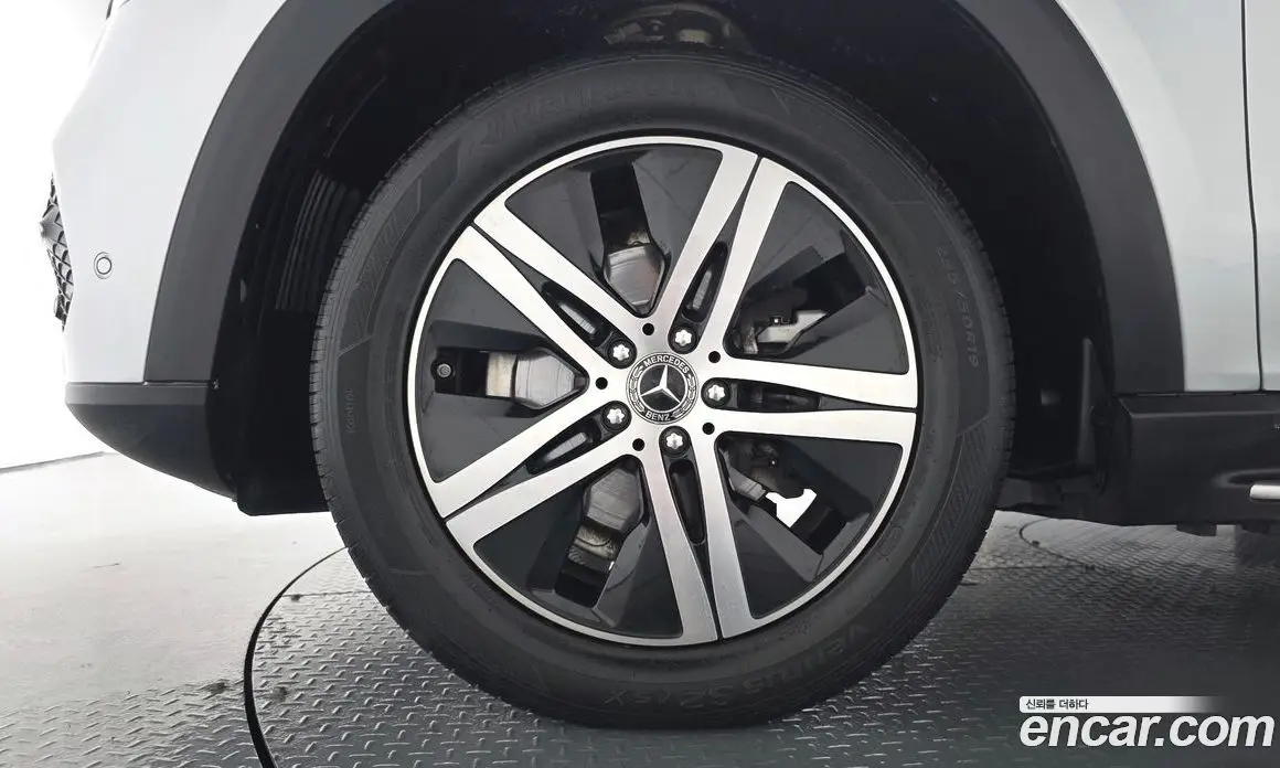 Mercedes-Benz GLE-Class 2020 1.9 автомат (гидро), фото 4 Mercedes-Benz GLE-Class 2020 1.9 автомат (гидро), фото 4