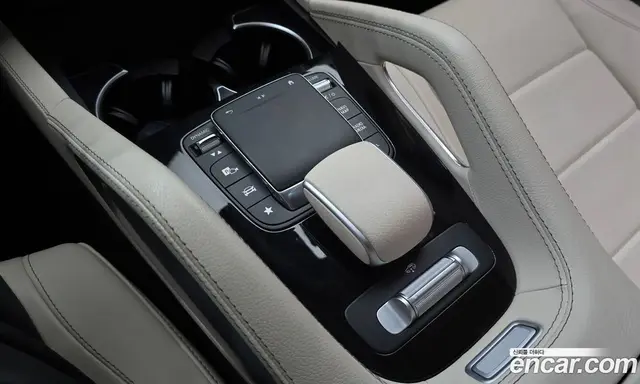Mercedes-Benz GLE-Class 2023 2.0 автомат (гидро), миниатюра 12