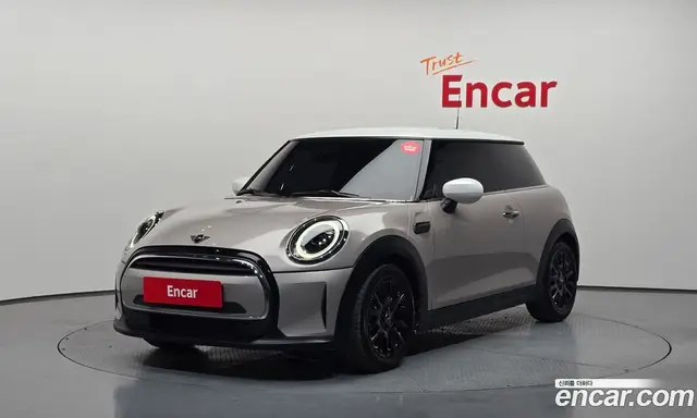 Mini Cooper, 2023, 28 592 км