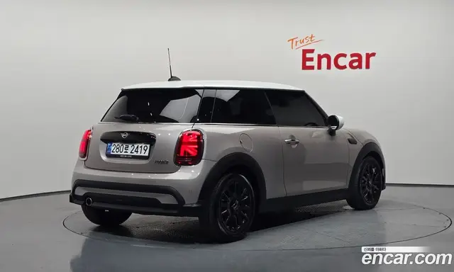 Mini Cooper 2023 1.5 автомат (гидро), миниатюра 2