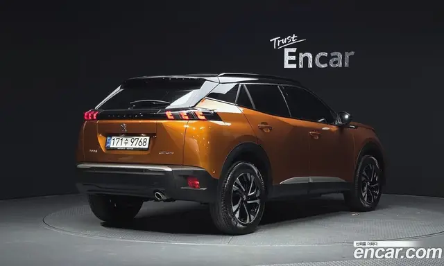 Peugeot 2008 2021 1.5 автомат (гидро), миниатюра 2