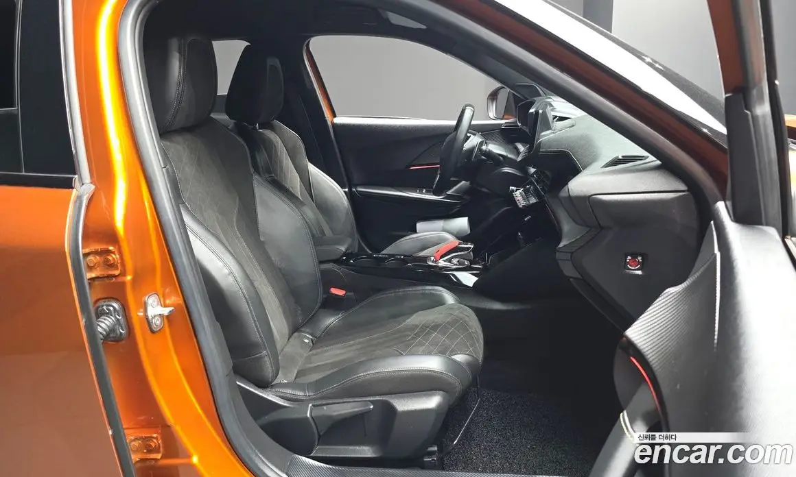 Peugeot 2008 2021 1.5 автомат (гидро), фото 16