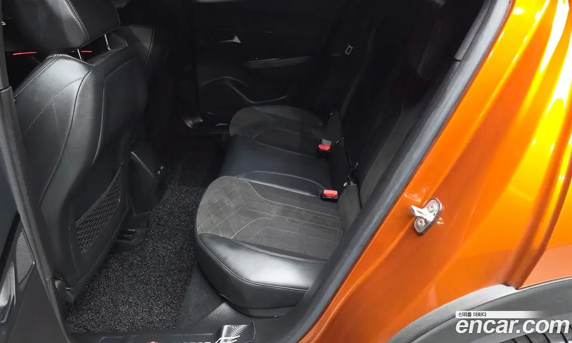 Peugeot 2008 2021 1.5 автомат (гидро), фото 18